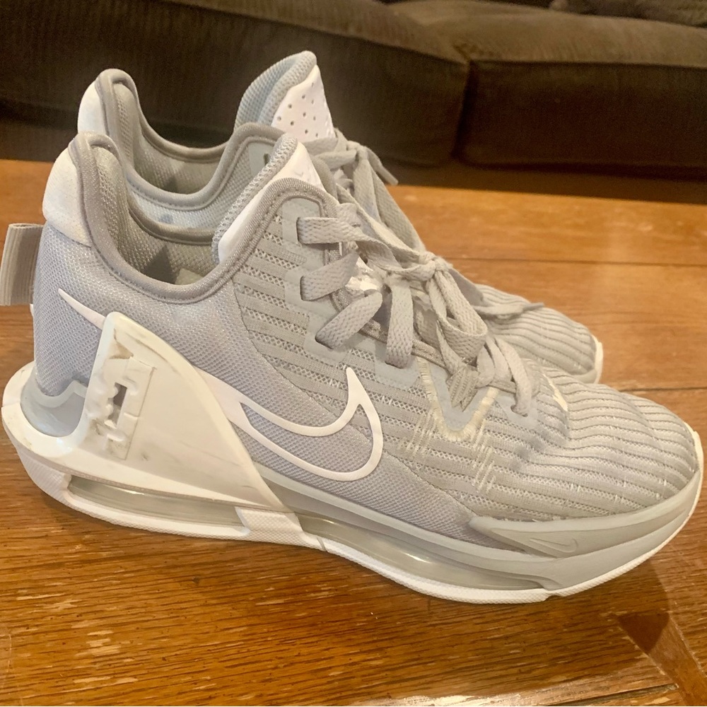 Nike Lebron 6 Witness Shoes